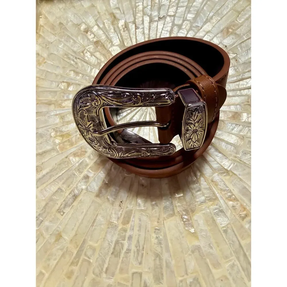 NWT Women’s Brown Western Faux Leather Belt Engraved Silver Buckle Size Large